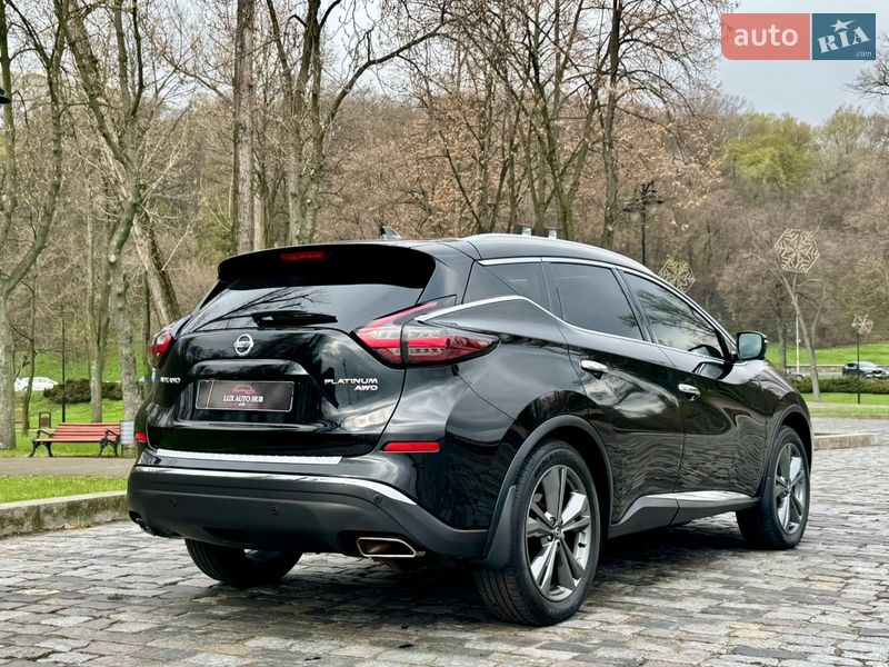 Позашляховик / Кросовер Nissan Murano 2019 в Києві