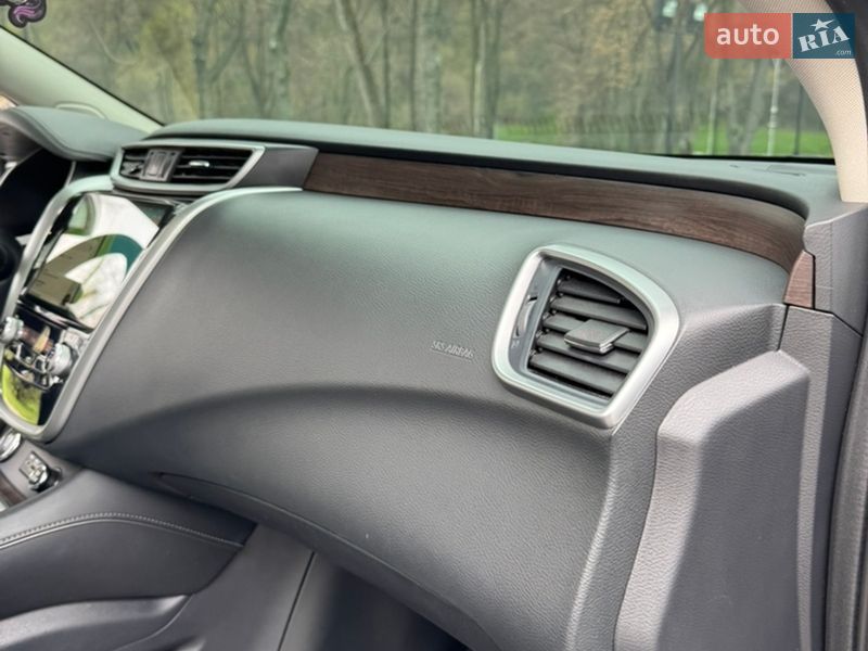 Позашляховик / Кросовер Nissan Murano 2019 в Києві