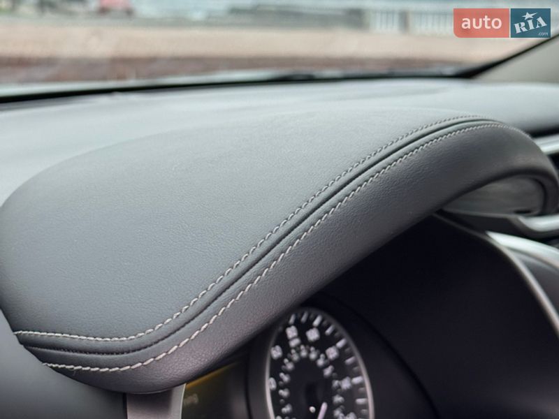 Позашляховик / Кросовер Nissan Murano 2019 в Києві