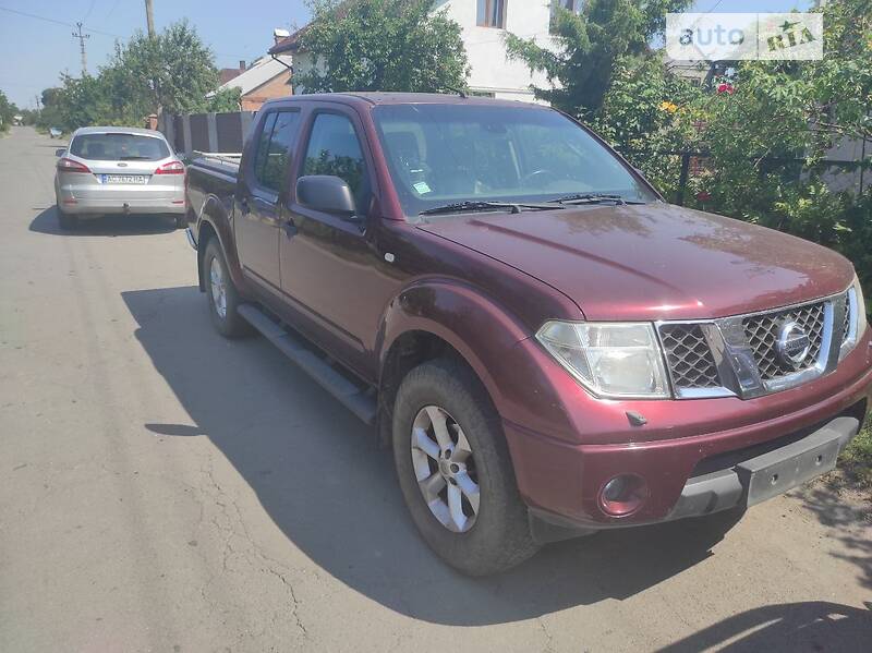 Пикап Nissan Navara 2007 в Киеве