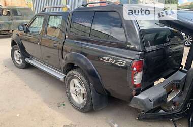 Пикап Nissan Navara 2005 в 