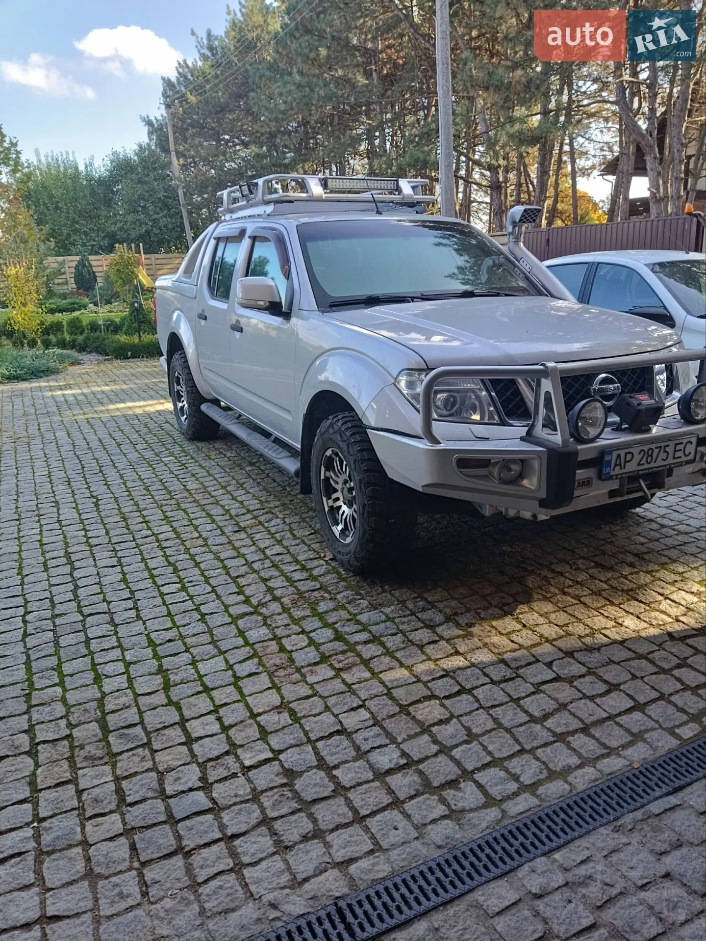 2011 Nissan Navara (Frontier) - мініатюра 2