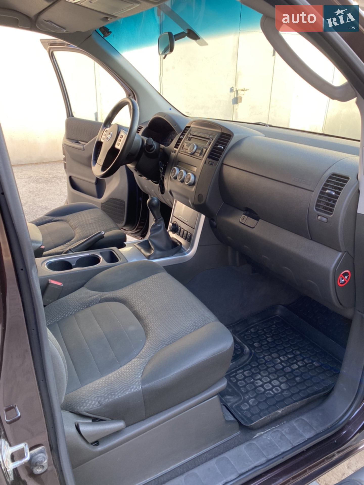 2010 Nissan Navara (Frontier) - мініатюра 16