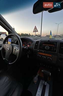 Пикап Nissan Navara 2007 в Днепре