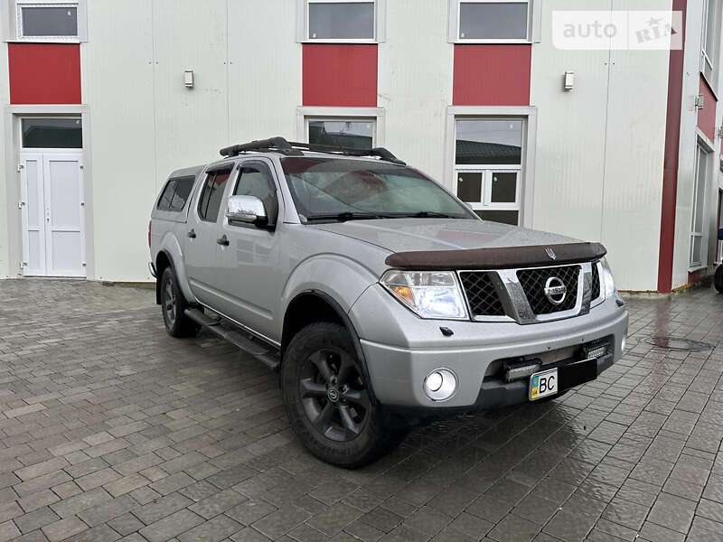 Пикап Nissan Navara 2008 в Дрогобыче