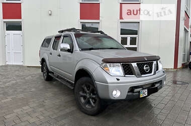 Пикап Nissan Navara 2008 в Дрогобыче