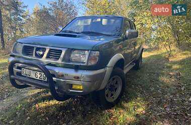 Пікап Nissan Navara 2000 в Дубровиці