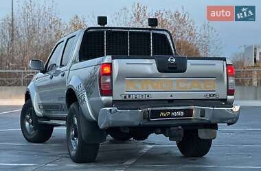 Пикап Nissan Navara 2002 в Киеве