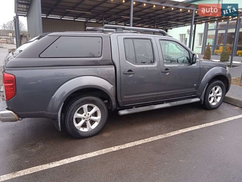 Пікап Nissan Navara 2011 в Чернігові