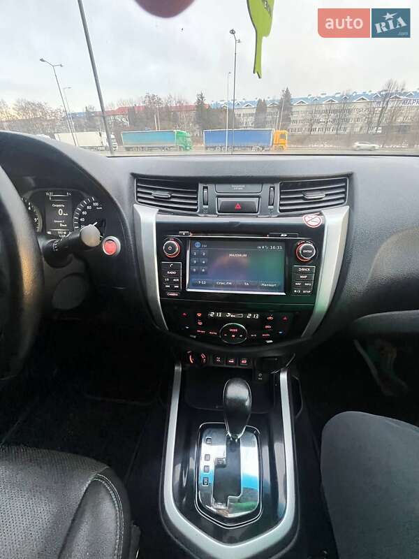 Пикап Nissan Navara 2018 в Львове