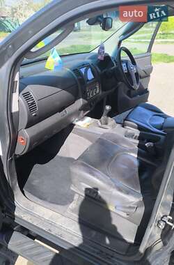Пікап Nissan Navara 2006 в 