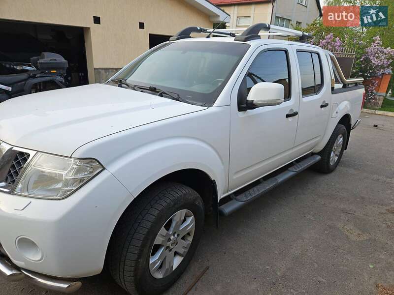 Пикап Nissan Navara 2014 в Полтаве
