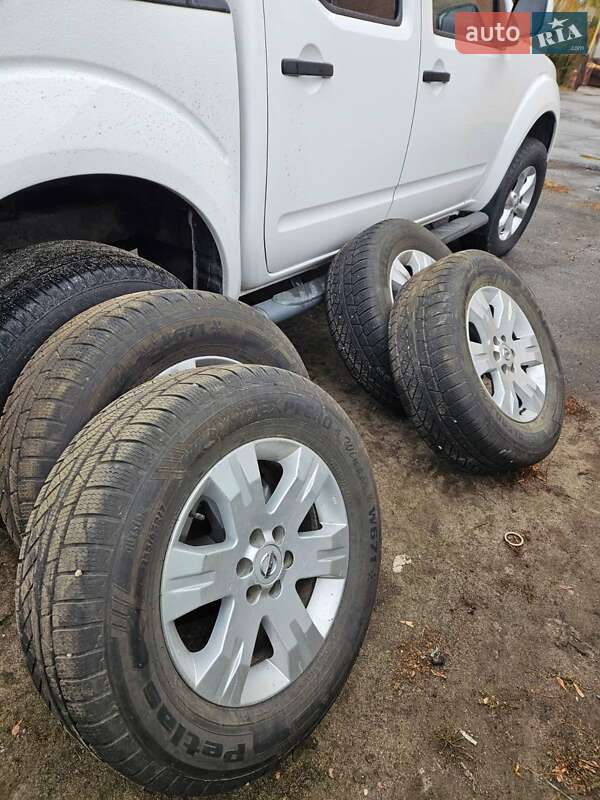 Пикап Nissan Navara 2014 в Полтаве