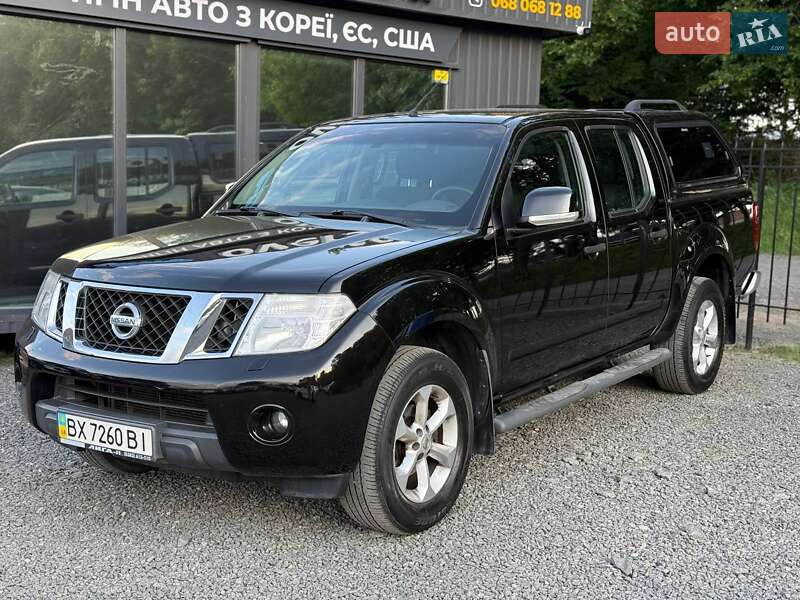Пікап Nissan Navara 2012 в Хмельницькому