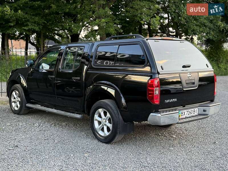 Пікап Nissan Navara 2012 в Хмельницькому