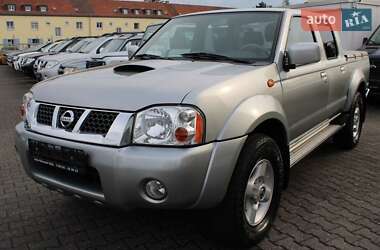 Пікап Nissan Navara 2004 в Києві