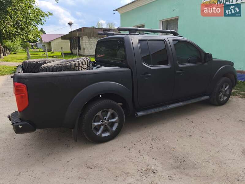 Пикап Nissan Navara 2008 в Городне