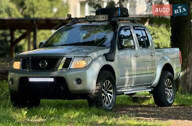 Пикап Nissan Navara 2010 в Межгорье