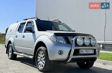 Пикап Nissan Navara 2014 в Ровно