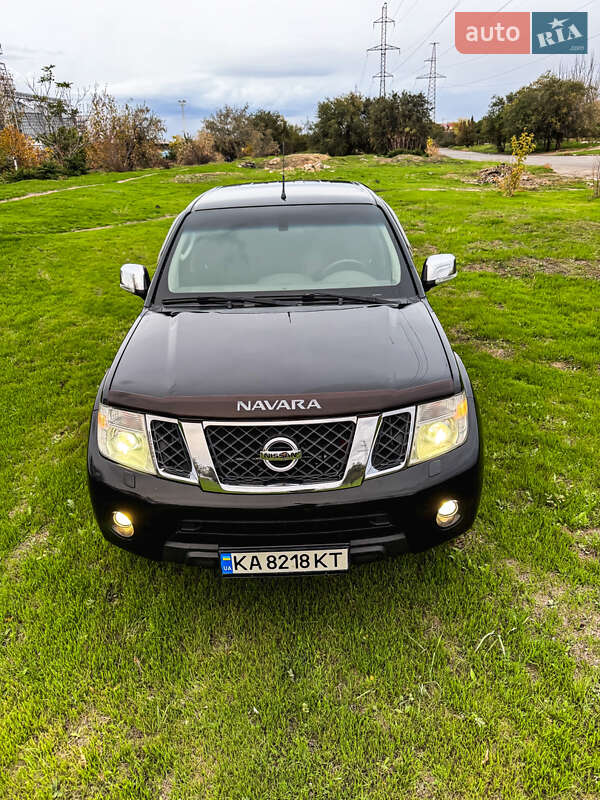 Пикап Nissan Navara 2011 в Николаеве
