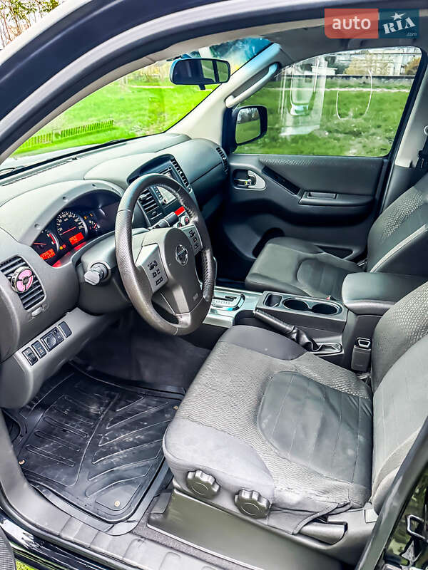 Пикап Nissan Navara 2011 в Николаеве