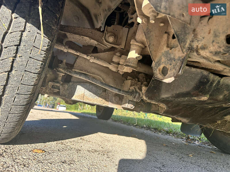 Пикап Nissan Navara 2000 в Киеве фото 10 Пикап Nissan Navara 2000 в Киеве