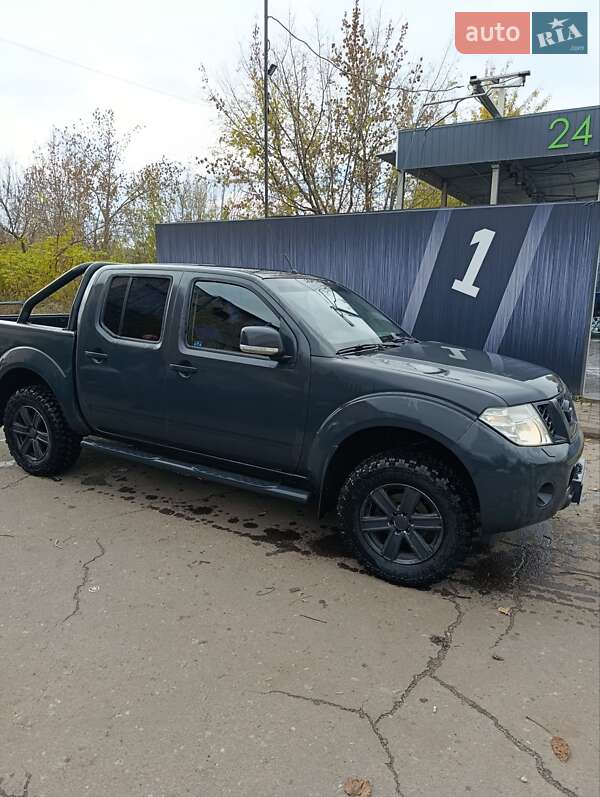 Пікап Nissan Navara 2013 в Слов'янську