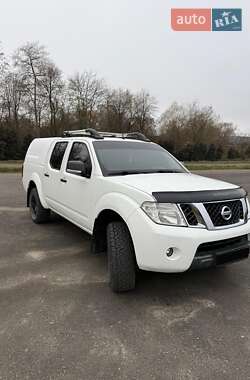 Пикап Nissan Navara 2011 в Львове