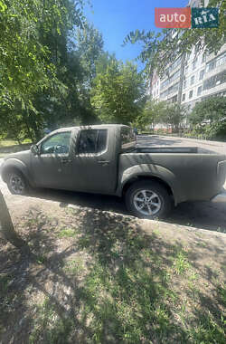 Пикап Nissan Navara 2010 в Сумах