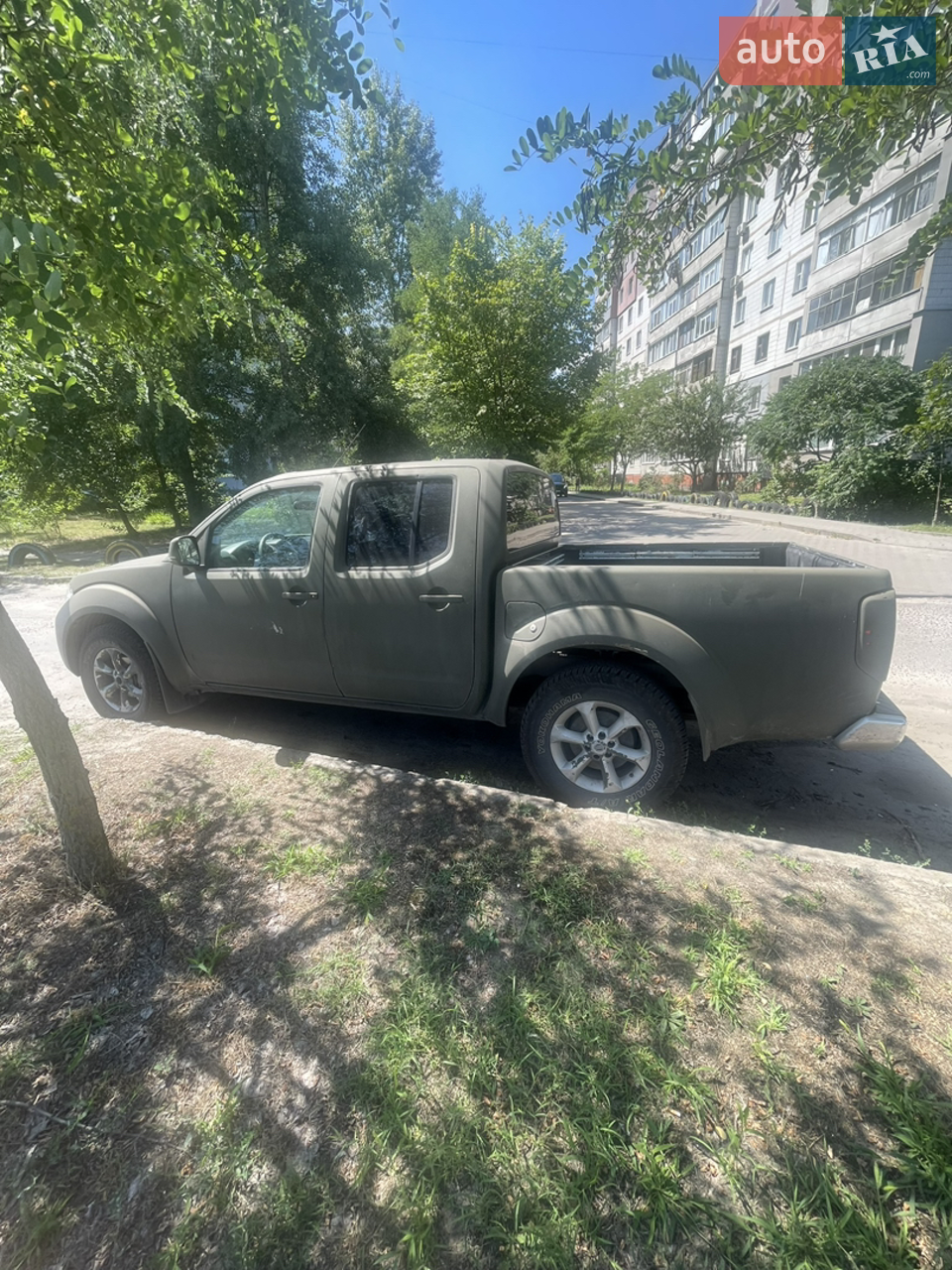 2010 Nissan Navara (Frontier) - мініатюра 36
