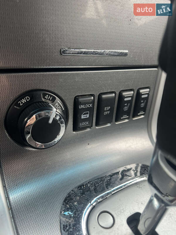 Пікап Nissan Navara 2012 в Хмільнику