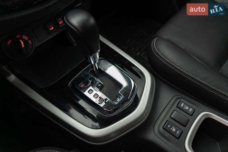 Пикап Nissan Navara 2019 в Киеве фото 14 Пикап Nissan Navara 2019 в Киеве