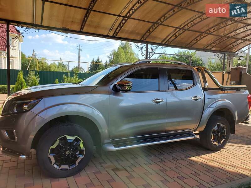 Пикап Nissan Navara 2019 в Запорожье