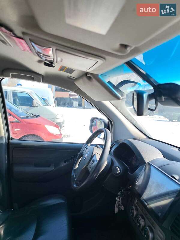 Пикап Nissan Navara 2008 в Киеве