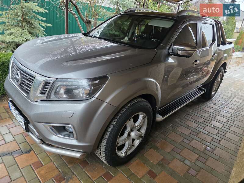 Пикап Nissan Navara 2019 в Запорожье