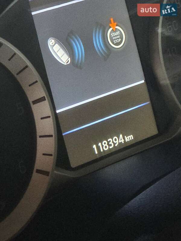 Пикап Nissan Navara 2019 в Запорожье