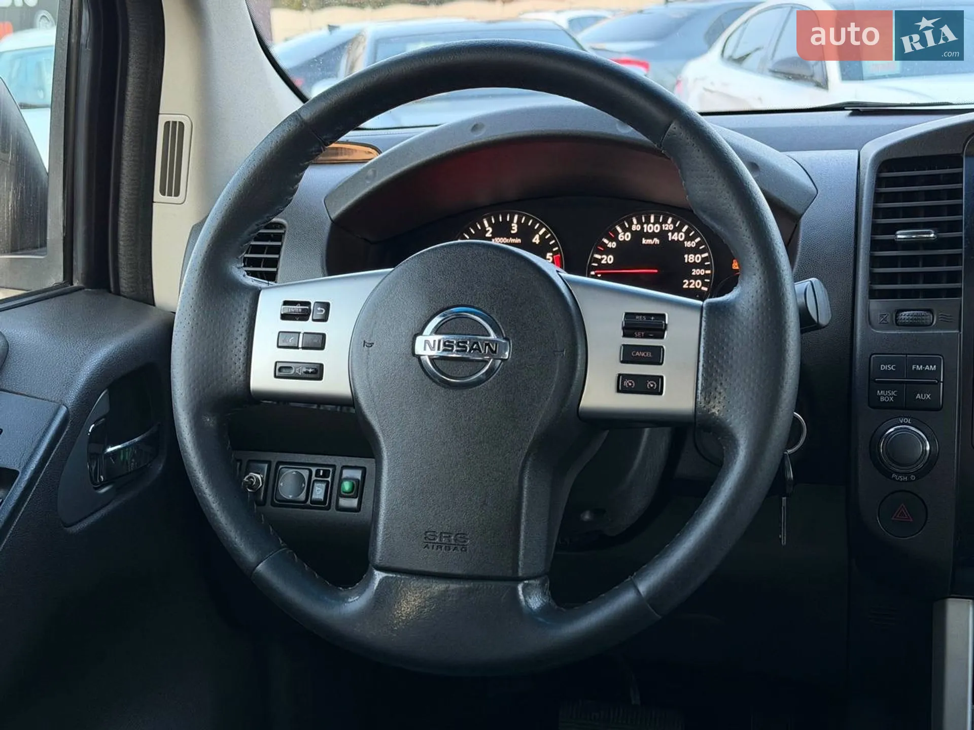 2013 Nissan Navara (Frontier) - мініатюра 27