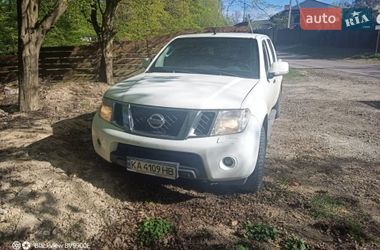 Пикап Nissan Navara 2010 в Славутиче