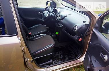 Седан Nissan Note 2009 в Днепре