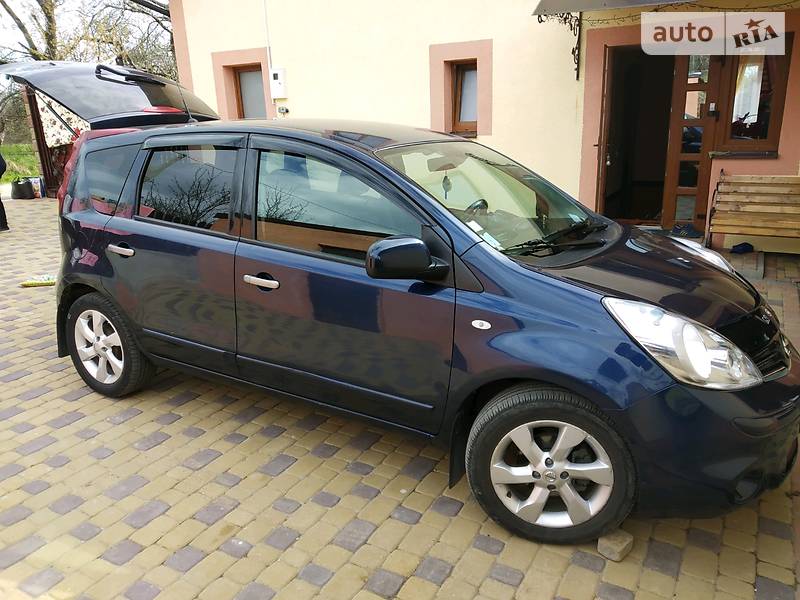 Хэтчбек Nissan Note 2011 в Ивано-Франковске