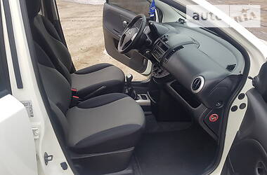 Хетчбек Nissan Note 2011 в 