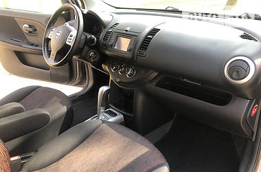 Хетчбек Nissan Note 2011 в 