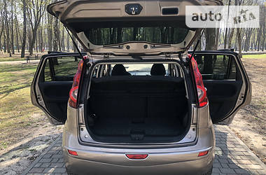 Хетчбек Nissan Note 2011 в 