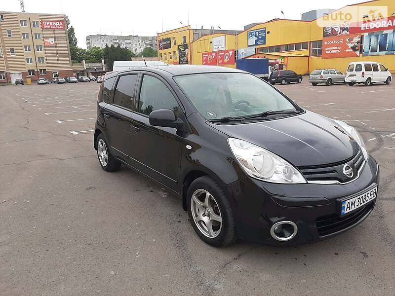 Хетчбек Nissan Note 2013 в Житомирі