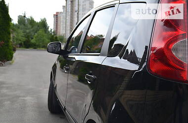 Хетчбек Nissan Note 2007 в 