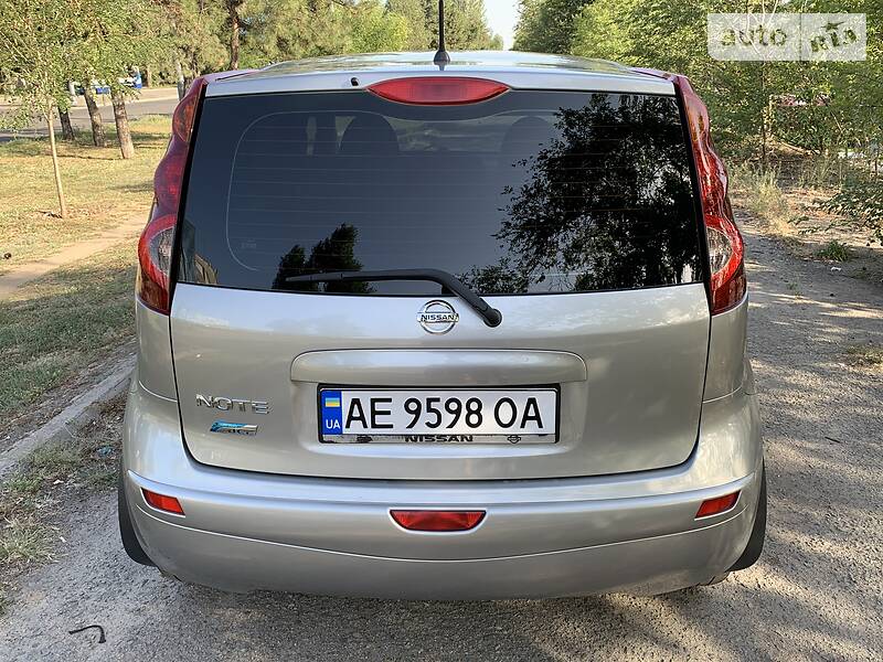Хетчбек Nissan Note 2013 в Дніпрі