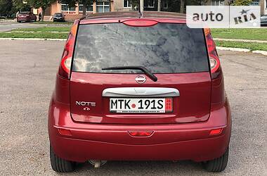 Хэтчбек Nissan Note 2011 в Ровно