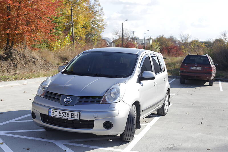 Минивэн Nissan Note 2008 в Чорткове