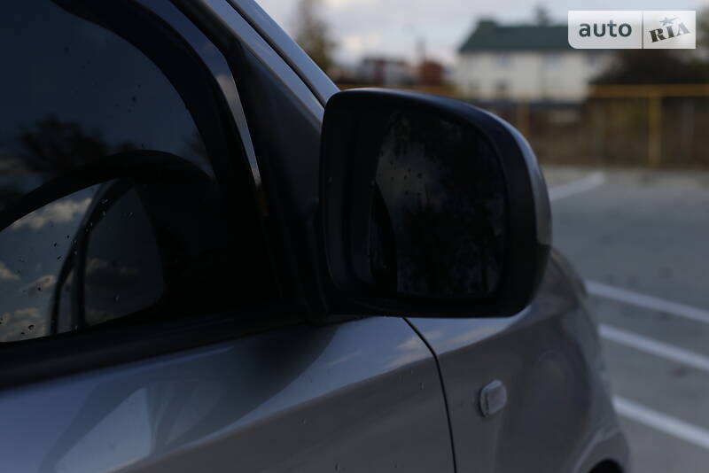 Минивэн Nissan Note 2008 в Чорткове