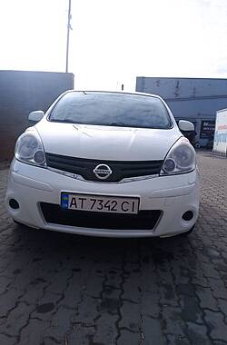 Хетчбек Nissan Note 2013 в Чернівцях